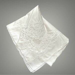 VINTAGE, WHITE BATTENBURG LACE TABLECLOTH. IN EXCELLENT CONDITION. 70”W X 82”L